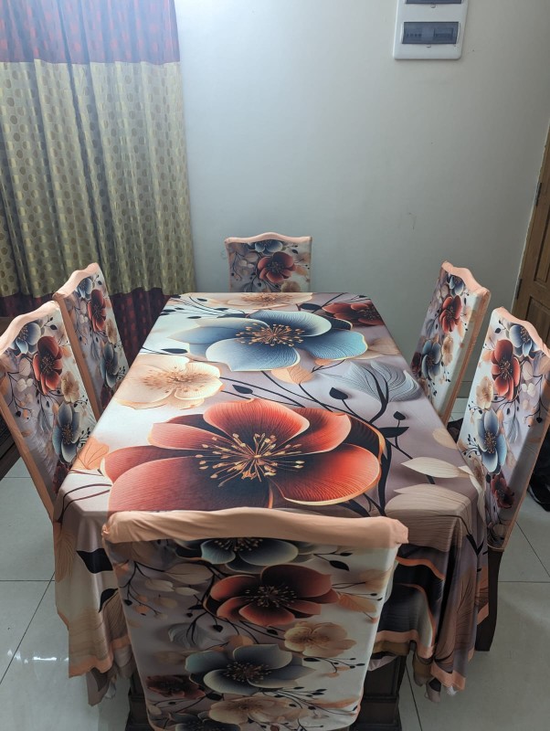 Small Space Dining table with chair covers: Maximize Your Dining Area.